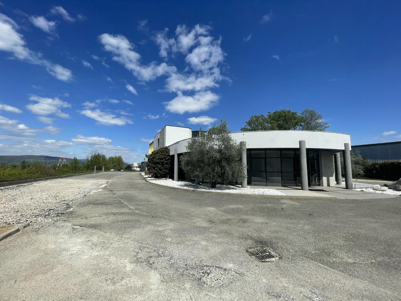 Local d'activité Meythet 852m² Location local d'activité Meythet Haute-Savoie OLACT2318022 1